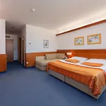 Garni Azul 4* 크란
