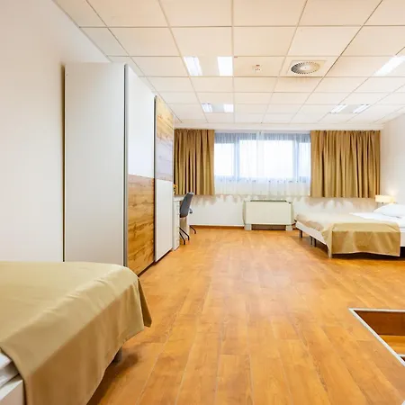 Garni Azul 4* Kranj