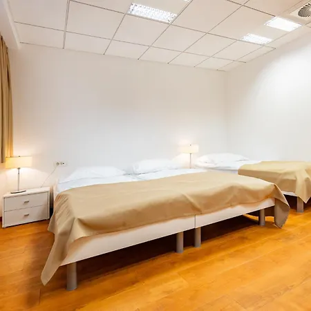Garni Azul 4* Kranj