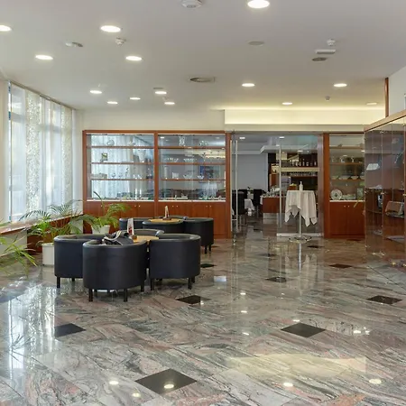Garni Azul 4* Κραν