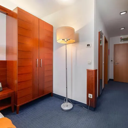 Hotel Garni Azul Kranj