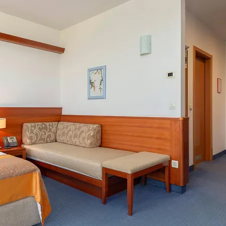 Hotel Garni Azul 4*