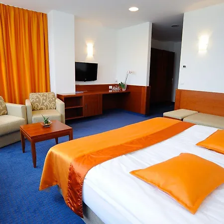 Garni Azul 4* קראנז'