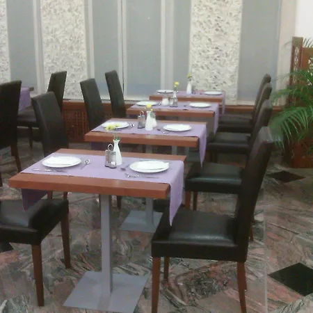 Garni Azul 4* קראנז'