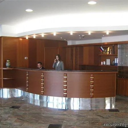 Garni Azul Hotell 4*