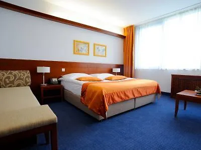 Garni Azul 4* Kranj