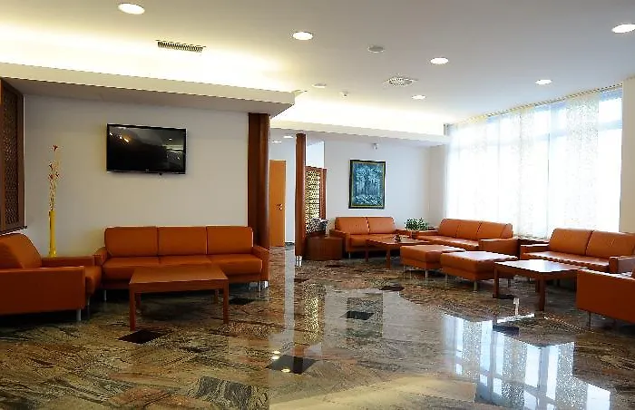 Hotel Garni Azul 4*